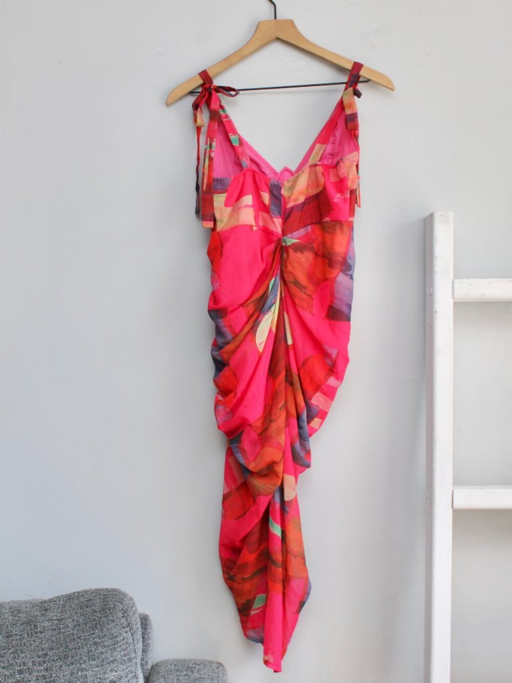 PrettyLittleThing Pink Multicolor Underwire Ruched Draped Party Dress Size 4 US - Picture 3 of 8